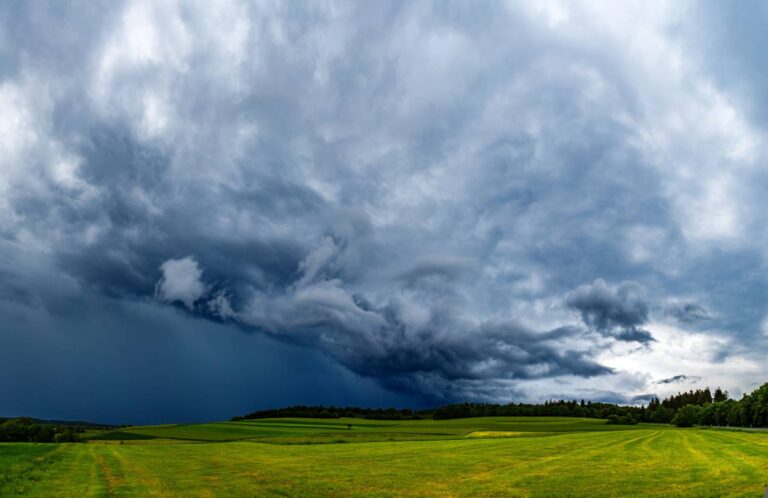 Deštivý červenec vystřídá srpen s příslibem zlepšení. Tropických dnů se ale letos podle meteorologů zřejmě nedočkáme