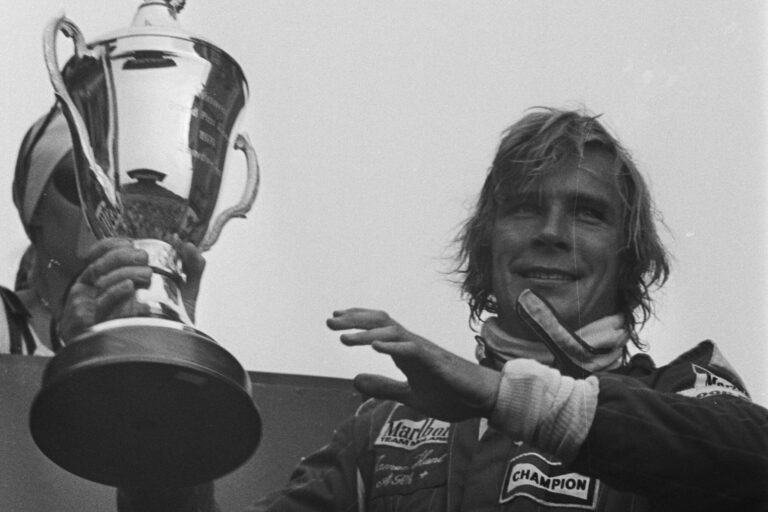 Mistr světa s démony za zády: James Hunt přišel o bratra i manželku. Sám zemřel ve 45 letech ve spánku