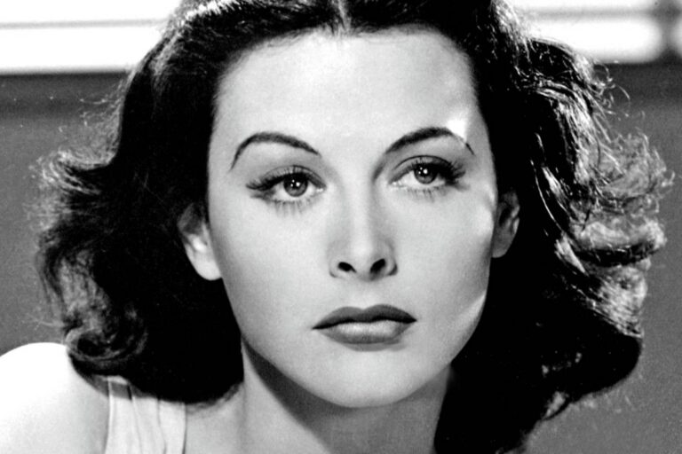 Hedy Lamarr: Filmová kráska, která uprchla manželovi v přestrojení a vymyslela principy Wi‑Fi, GPS a bluetooth