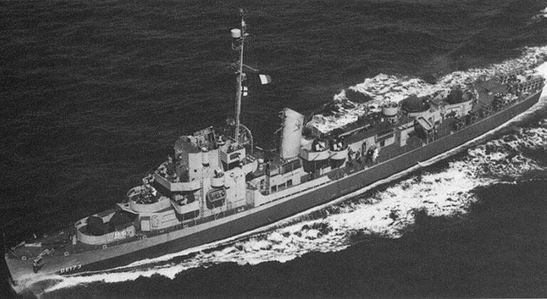 Filadelfský experiment a USS Eldridge: Příběh o teleportaci lodi, který vznikl jako jeden z prvních hoaxů