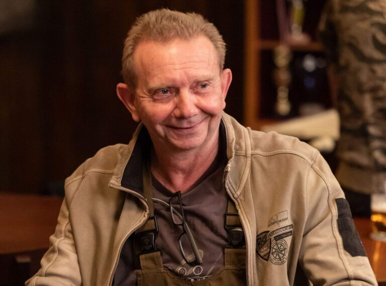 Miroslav Vladyka o soukromí nerad mluví. Před lety jeho rozvod zaskočil fanoušky, dnes žije s mladší partnerkou