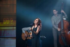 Radka Fišarová v pořadu 7 pádů Honzy Dědka, FOTO: Teki Shine / distr. FTV Prima