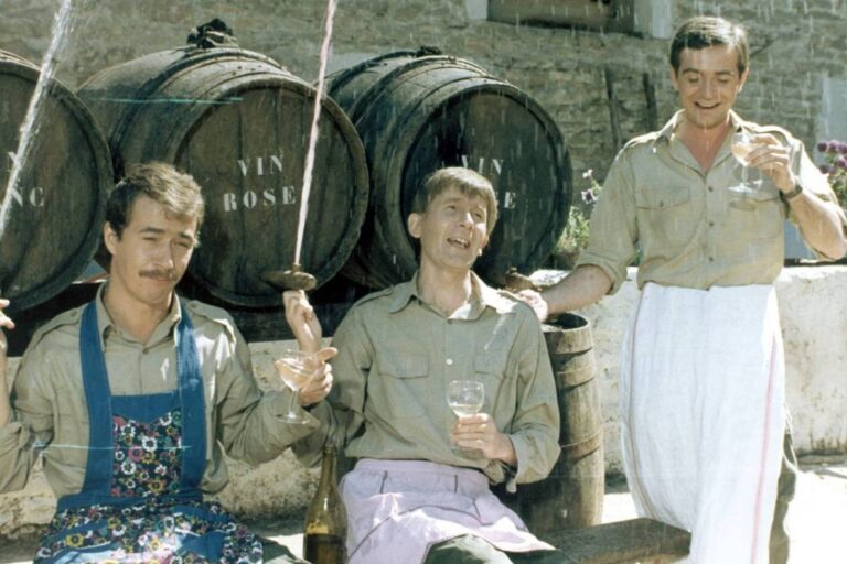 Za kamerou Bažantů: Úrazy na place, útěk z armády, rvačka na Korzice a naštvaný Mick Jagger. Les Charlots byli živel