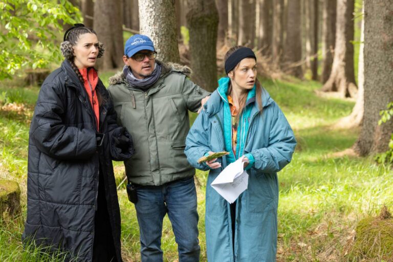 Ulice: Natáčení nových dílů připomínalo malý film, říká režisér Wehrenberg. Dva štáby, dron i komparz za metál
