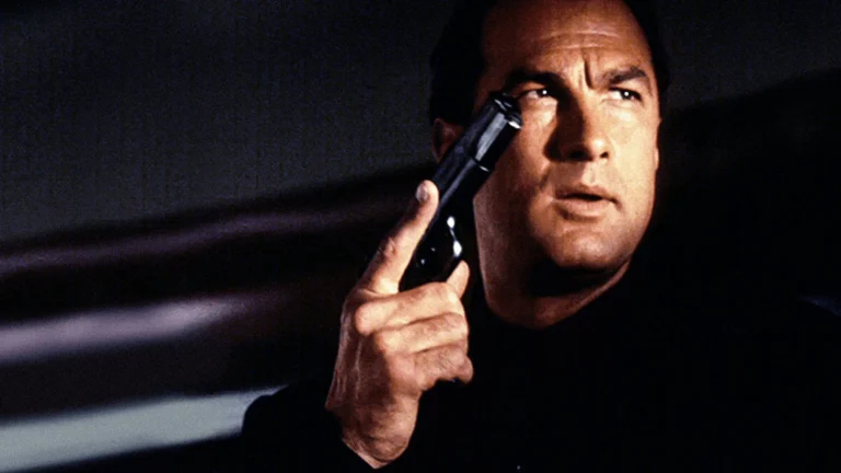 Akční idol 90. let Steven Seagal dnes: Přibral na 180 kilo, nastřelil si vlasy a v Rusku končí s byznysem