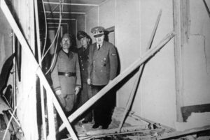 Bundesarchiv_Bild_146-1970-097-76_Hitler-Attentat_vom_20_Juli_1944 | ReadZone