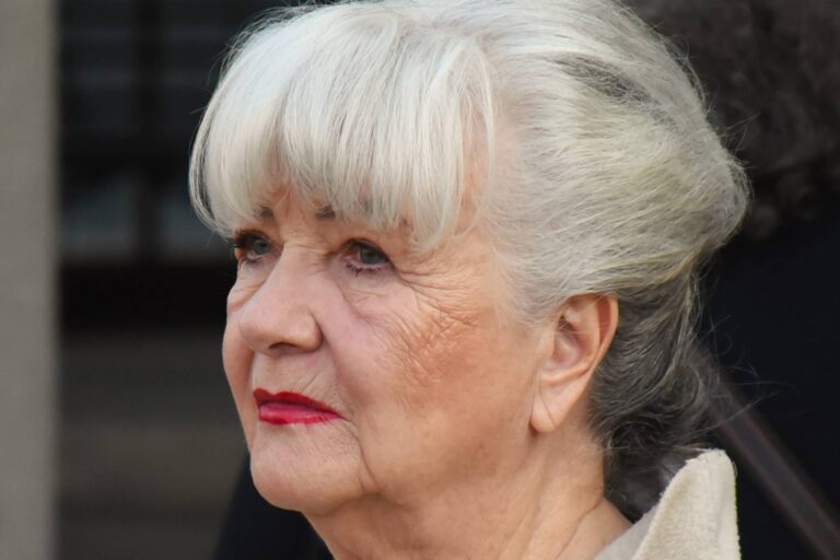 Carmen Mayerová slaví 81: Otec z wehrmachtu, slavná dcera ze StarDance a půl století po boku Petra Kostky