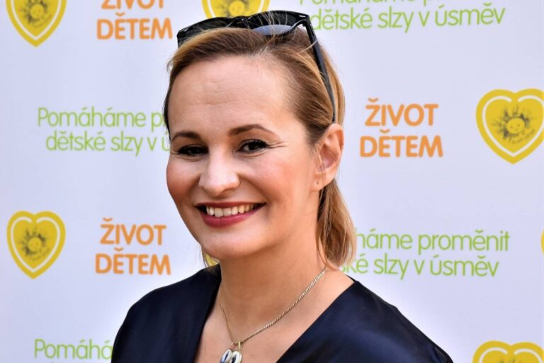 Monika Absolonová slaví 49: Se syny dokončila svou chalupu snů, na muže zatím štěstí neměla