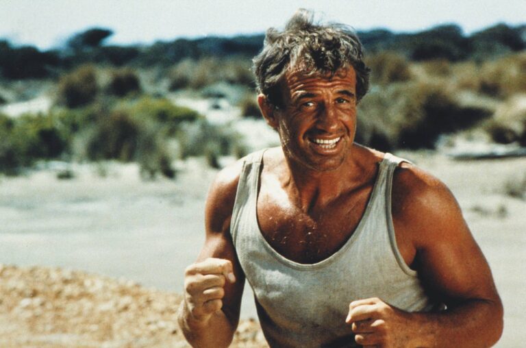 Jean-Paul Belmondo: Boxerský sen mu zhatila nemoc, mrtvici a ochrnutí se ale postavil čelem