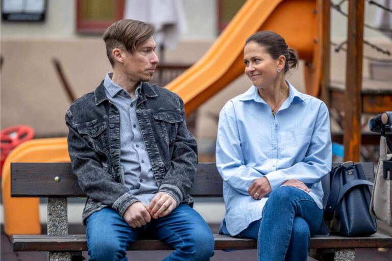 Ulice: Luděk zase vidí rudě. Přistihne Rosťu s Esterkou a půjde do tuhého