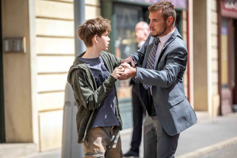 Drama v seriálu Ulice: Soňa zažívá šok, její syn skončí v hledáčku podsvětí