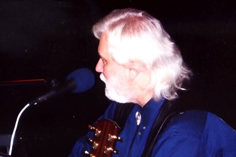 Karel Černoch by dnes oslavil 82 let. Jeho dcera vystupuje s Ruppertem, syn zpíval s Okamurou i Zemanem