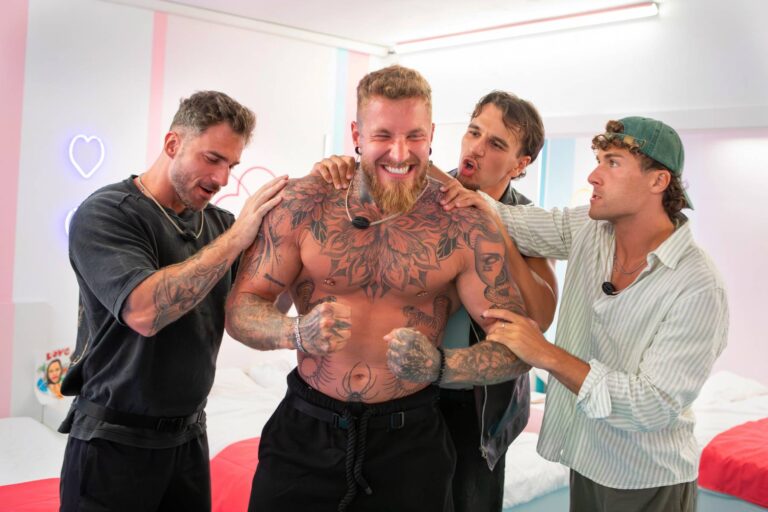 Love Island: Diváci hlasovali a favorité balí kufry, do finále míří jen tři páry