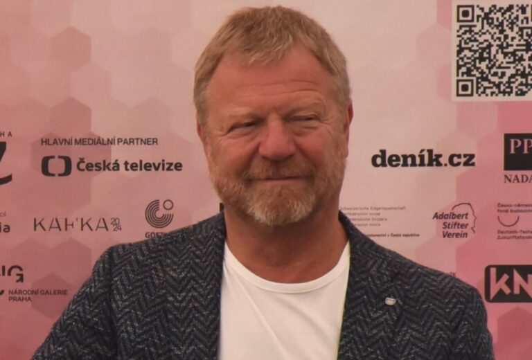 Maroš Kramár přišel o 12 milionů, naletěl investičnímu kolosu. „Je to podvod krytý státem,“ tvrdí herec