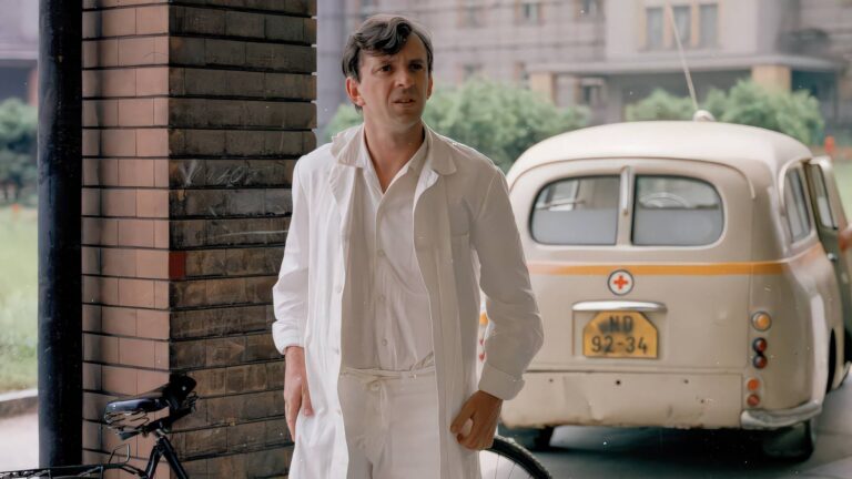 Sanitka: Zakázané scény, cenzura, Hanzlík hvězdou na Kubě a Bartoškova smrt, která zasáhla celý národ