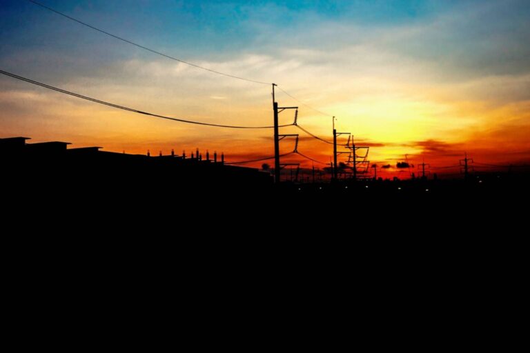 Česko v létě zasáhl krátký výpadek proudu. Celý týden bez elektřiny by znamenal katastrofu