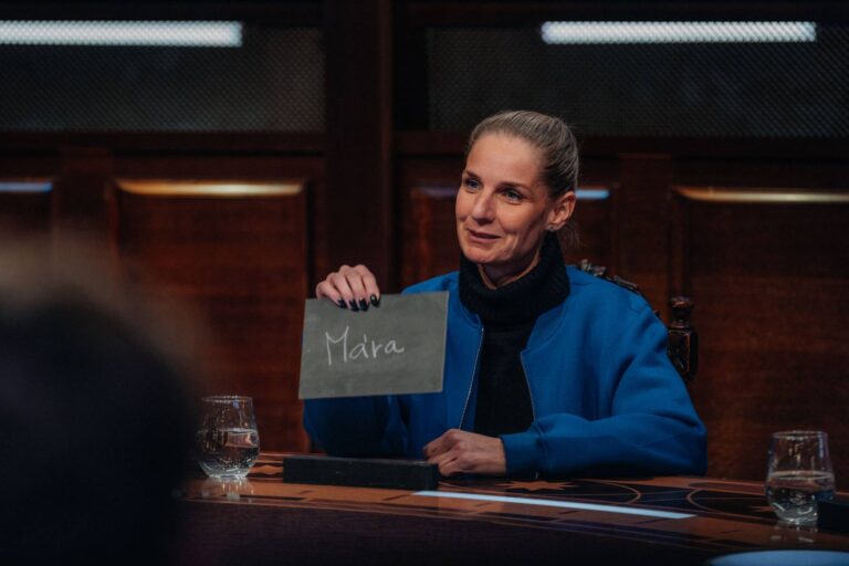 Zrádci 7. díl: Mia odstranila čtvrtého zrádce a opět verbuje. Marek na ni ale zasel semínko podezření