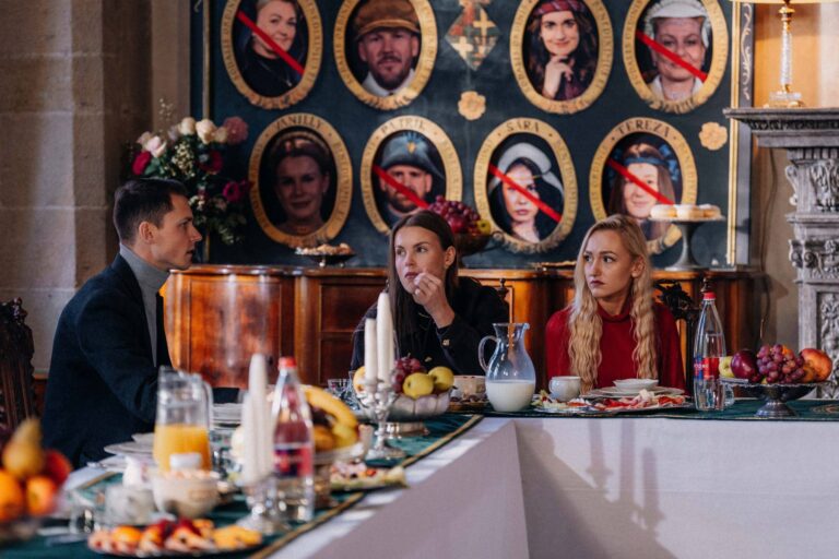 Zrádci 9. díl: Vanilly se u kulatého stolu sesypala, Mia se sama napsala na seznam smrti a čelila vyřazení