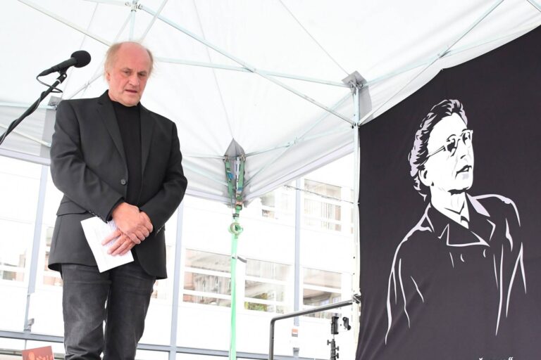 Michael Kocáb: Muž, který mluvil s komunisty i generály. Dnes žije pod jednou střechou s exmanželkou a jejím partnerem