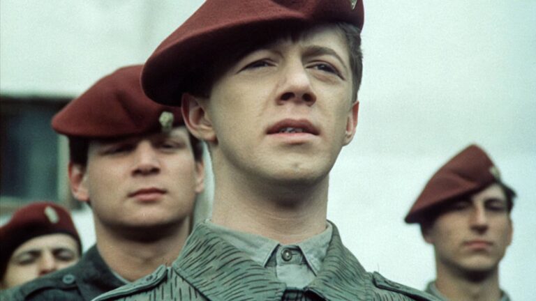 Copak je to za vojáka: Herci trpěli hlady, Langmajer bral směšný honorář a představitel Tekelyho skončil v base