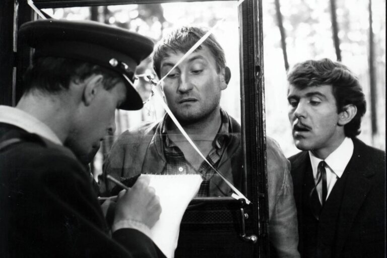 Pavel Landovský se před smrtí přiznal k zabití několika lidí. Trauma si nesl celý život