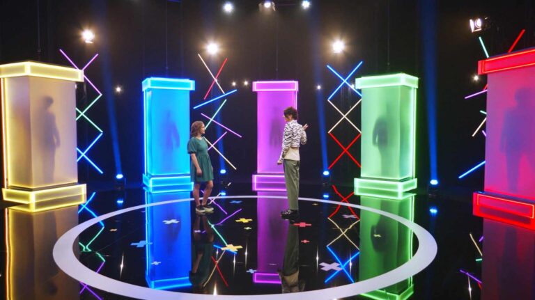 Maminka a pobožná satanistka si v nahé seznamce vybrala mladšího partnera. Valerie již v Naked Attraction byla