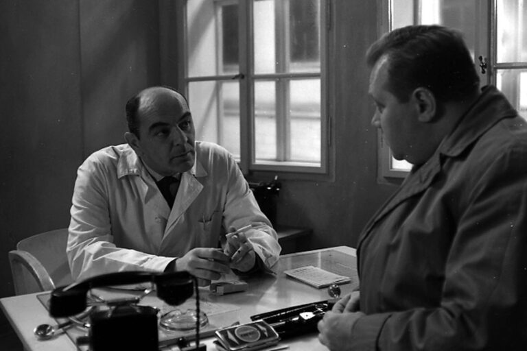 Vrah skrývá tvář: Detektivka podle skutečného případu vraždícího monstra. Hrušínský kvůli roli chodil k výslechům