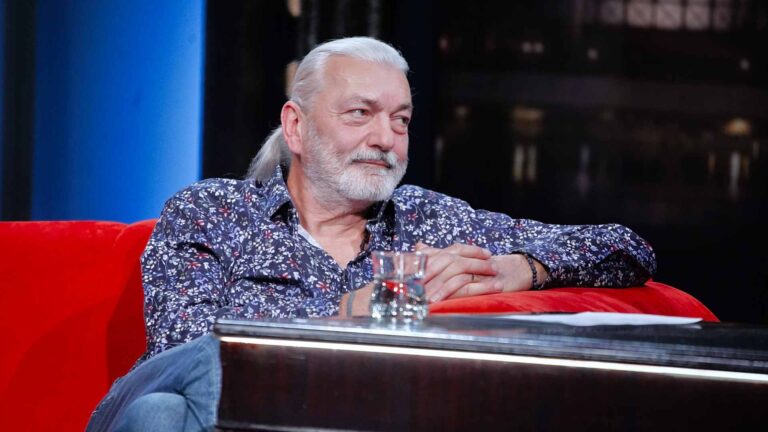 Show Jana Krause: O antidopingové kontrole, tři generace manželek a jak na kočky