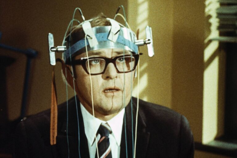 Čtyři vraždy stačí, drahoušku: Libíček točil v bolestech, hlavní hvězda jako náhradník a Lipský a Zázvorková se opili