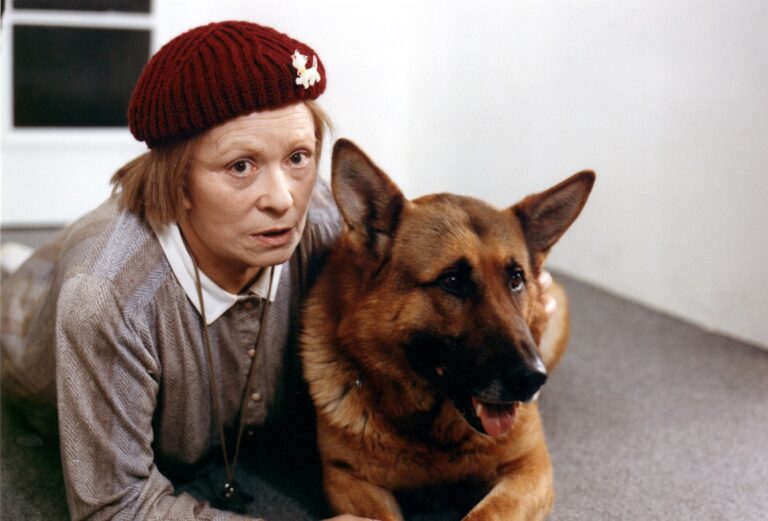 Fany: Bohdalová se kvůli roli nechala zavřít do blázince, Jirásková se bála psa a dva různé konce