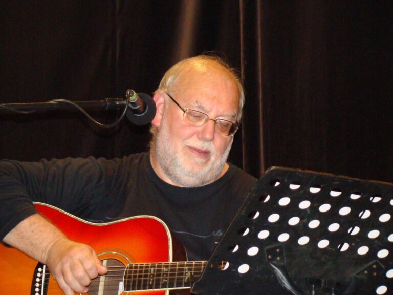 Jan Nedvěd a život na chatě: Drsná slova o exmanželkách, štěstí našel až s o 37 let mladší Pavlínkou