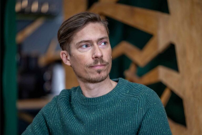 Ulice příští týden: Rosťovo zmizení, záhadná postava v životě Lumíra a nečekaný rozchod