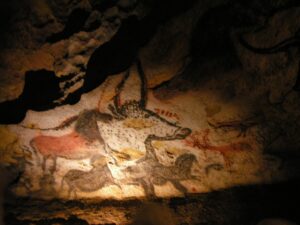 Jeskyně Lascaux, FOTO: Francesco Bandarin, CC BY-SA 3.0 IGO, via Wikimedia Commons