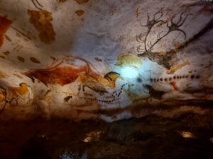 Jeskyně Lascaux, FOTO: arzu çakır, Public domain, via Wikimedia Commons