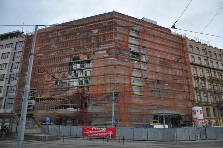 Smrt v zamčeném kasinu v Brně. Hasiči před 24 lety doplatili na lajdáctví, z pasti nebylo úniku