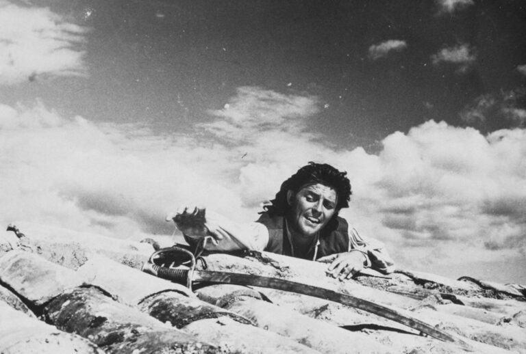 Fanfán Tulipán: Krvavé zranění na place i marný boj s miliardářem z Hollywoodu