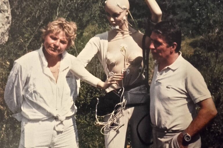 Experiment, který by dnes nepovolili. Muž se na dva měsíce pohřbil do tmy, přišel o rozum i pojem o čase