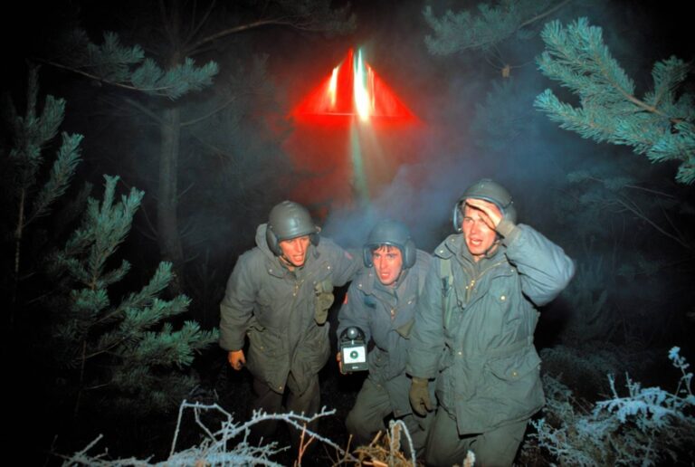 Zničené srdce a radiace. Vláda poprvé v historii zaplatila vojákovi za následky setkání s UFO