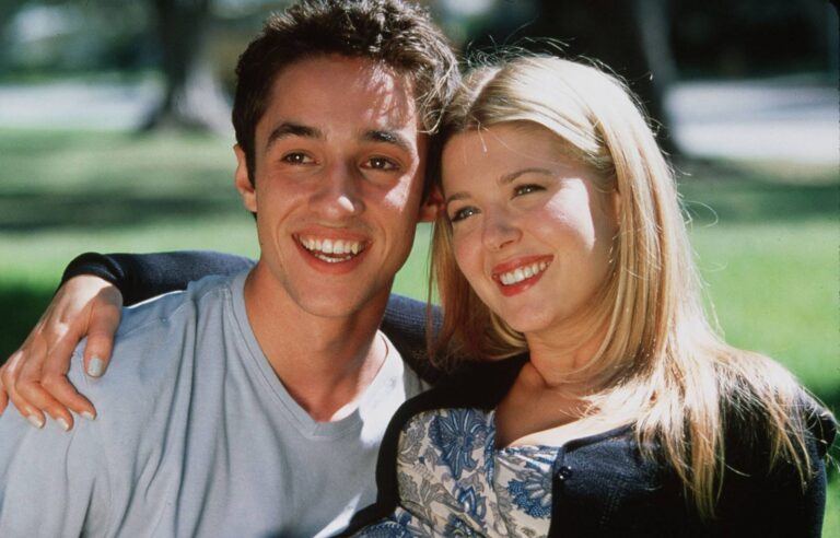 Vicky a Kevin z Prciček po 27 letech. On koncertuje po světě, ona řeší rozchod, kritiku její váhy a policii