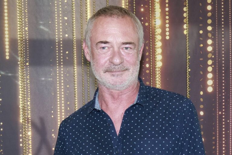 Jiří Dvořák slaví 59. Po boku má tajnou mladou lásku a dceři Anně dělají jeho fanynky vrásky