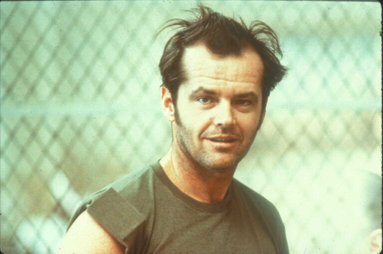 Přelet nad kukaččím hnízdem: Natáčení mezi pacienty, zhroucení hlavní hvězdy a konec přátelství mezi Formanem a Nicholsonem