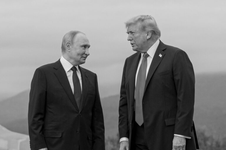 Zbývá 85 vteřin. Lidstvo si hraje s ohněm a ručička hodin posledního soudu se posunula nejblíže ke konci světa