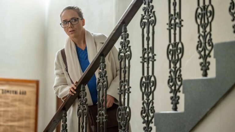 Ulice tento týden: Překvapivé sblížení, problémy ve škole se stupňují, kolaps a Adrianiny obavy