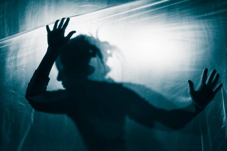 Viděl jsem peklo, nepřeji to ani Hitlerovi. Pastor popsal osm hodin děsu v klinické smrti