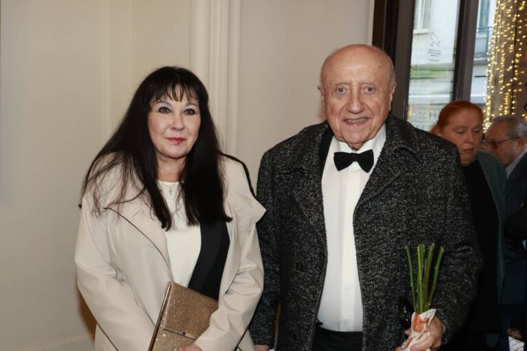 Jak bydlí Dagmar Patrasová? Její vila na Vinohradech by potřebovala opravu, interiér je ale plný luxusu