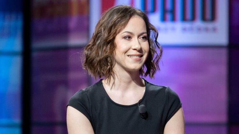 Bývalá letuška Mikušová odkrývá tabu. Popsala maskování zesnulých pasažérů i milostné hrátky na toaletách