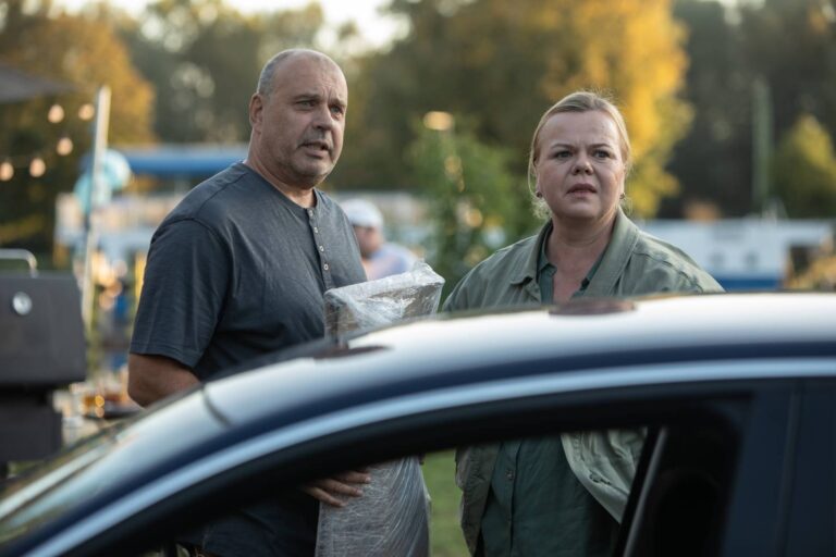 Buldok z Poděbrad ovládl nedělní vysílání. Diváci ale mluví o katastrofě a scénář nemilosrdně cupují