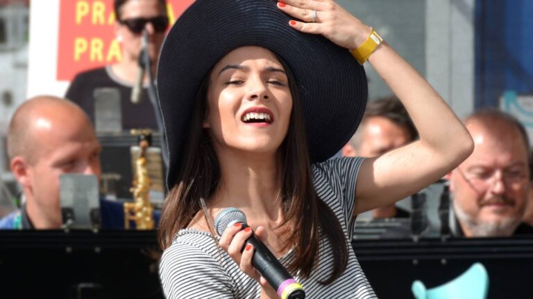 Vysoká hypotéka a nyní konec v seriálech. Burešová s Forejtem bydlí v domě u Prahy s vlastním zvěřincem