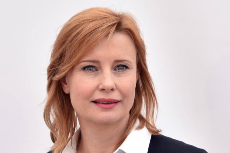 Jitka Schneiderová slaví 53 a pochlubila se dcerou. Sofie Anna ji hrála v seriálu a diváci žasli nad podobou