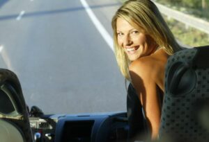 Jitka Kocurová jako Pamela, Účastníci zájezdu, FOTO: © IN Film Praha spol. s r.o., distr. FTV Prima